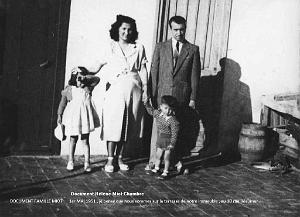 1951 05 01 SUR LA TERRASSE